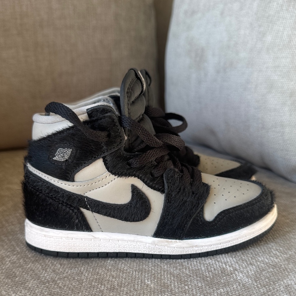 Kids Nike Jordan’s 9 C